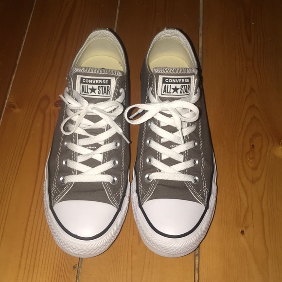 Converse - Picture 1 of 3
